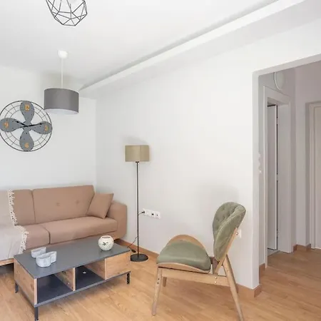 Apartment Tranquil Voula Getaway, A Calm Retreat In Voula *